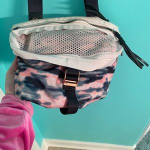 Lululemon bag
